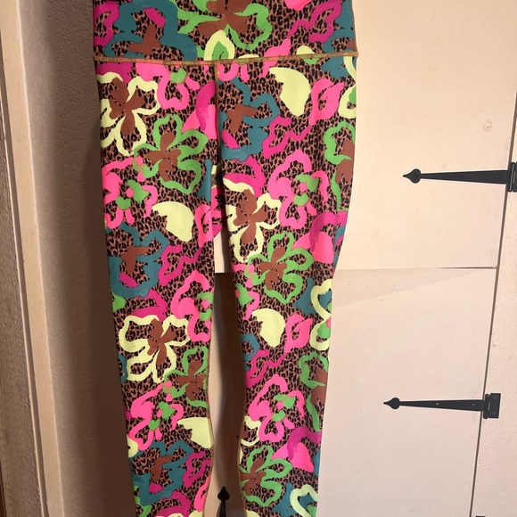 Fabletics Powerhold Leggings size small - Picture 2 of 2